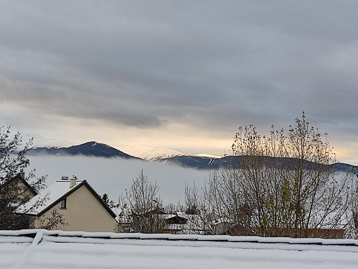 Les Fontanilles Odeillo Chalet 60 Wifi & Parking Gratuit Expose Plein Sud & Plein Pied , Draps & Serviettes De Toilettes Non Inclus, Sabanas Y Toallas No Incluidos Font-Romeu-Odeillo-Via Exterior foto